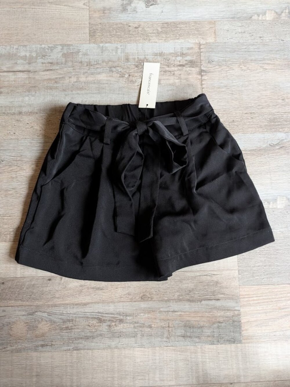 NWT Francesca’s Mi Ami Black Tie-Front Shorts – Girls Size 8